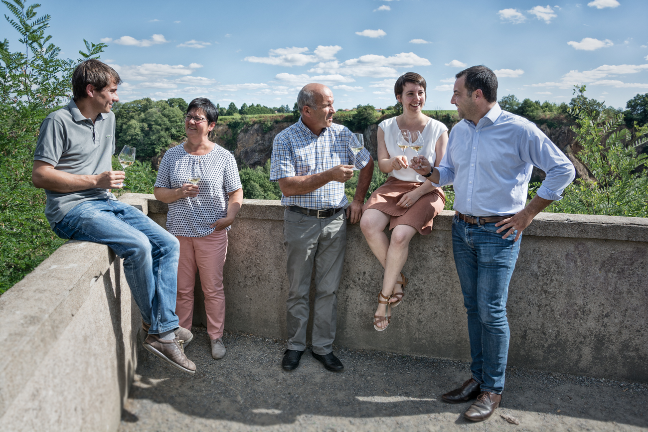 Portrait de l'équipe du Domaine viticole de la Famille Lieubeau en AOP Muscadet