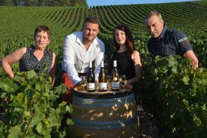 Portrait de l'équipe du Domaine Grivot Goisot, vignerons à Chablis